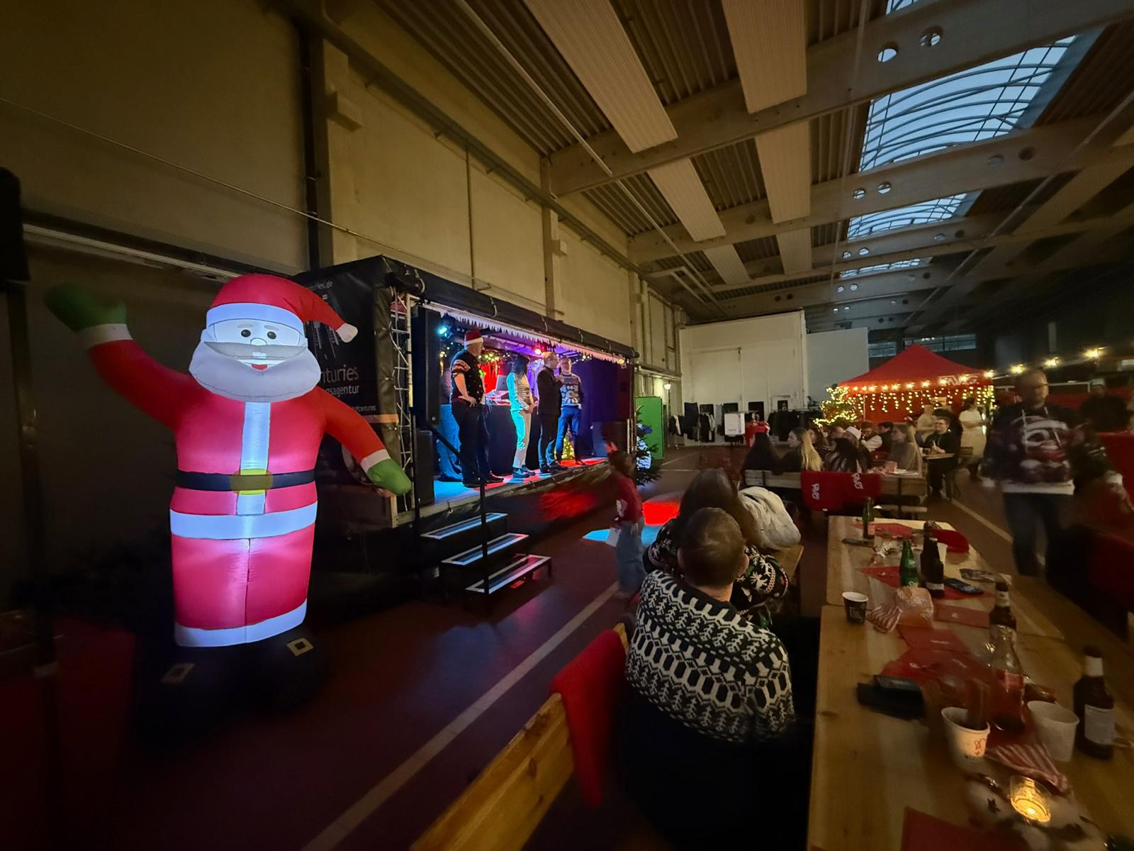 Weihnachtsfeier und Firmenjubiläum